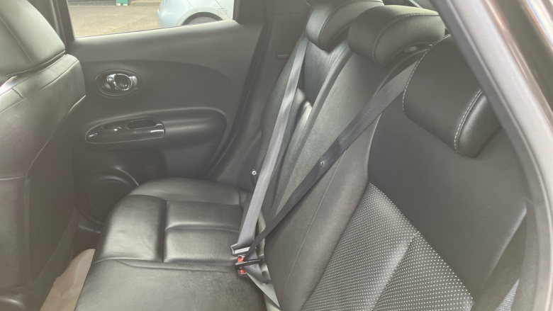 Nissan Juke 1.5 dCi Tekna 5dr Diesel Hatchback